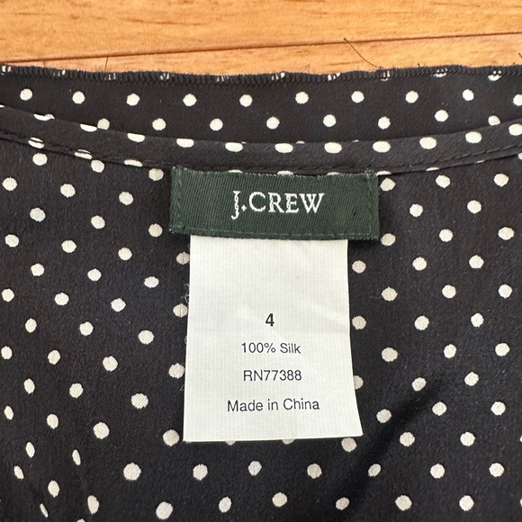 J Crew 100% Silk Polka Dot Top Size 4 - Picture 5 of 6